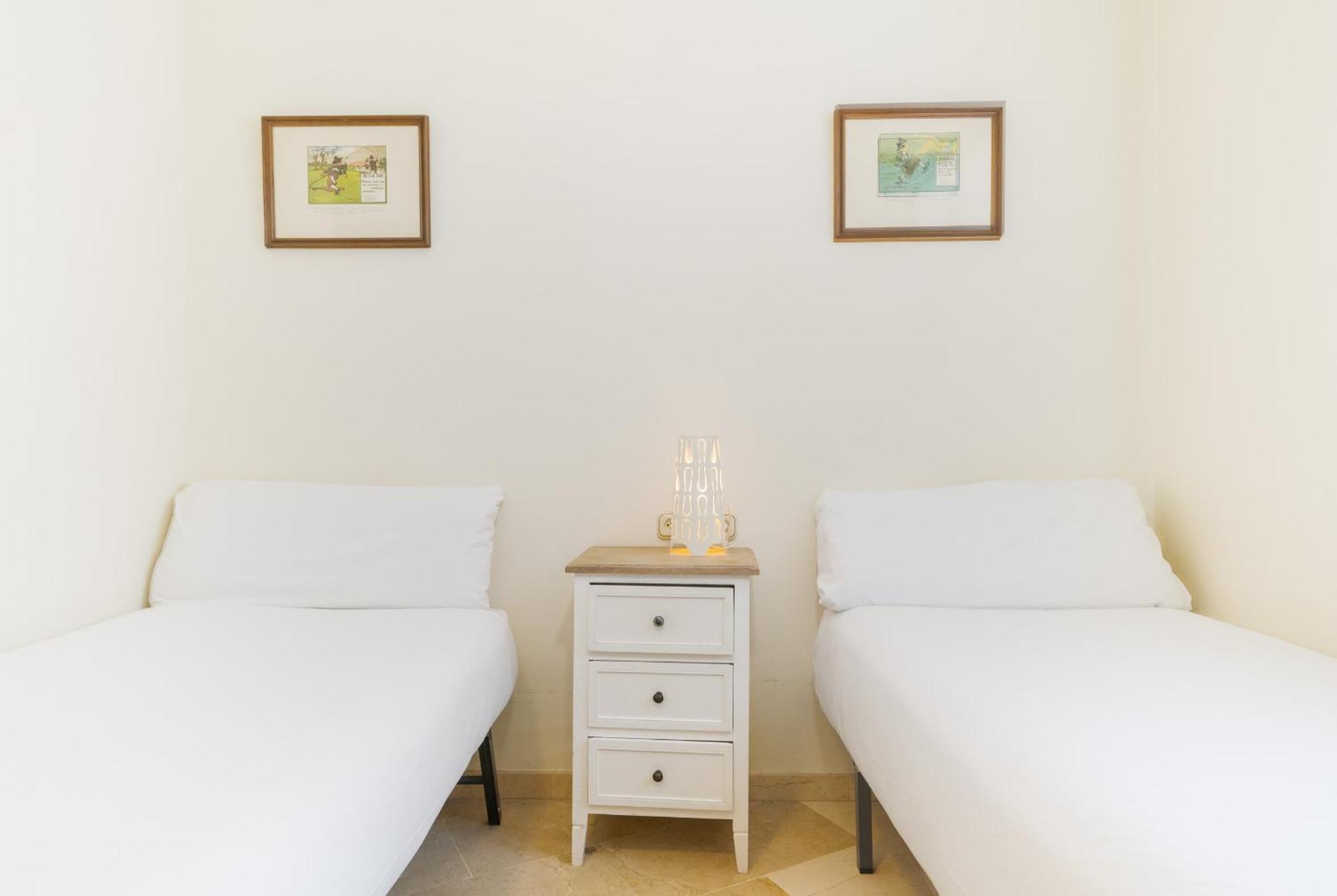 Wide With Terrace & Parking- 3Bd 2Bth- Alfalfa Sevilla Exteriör bild